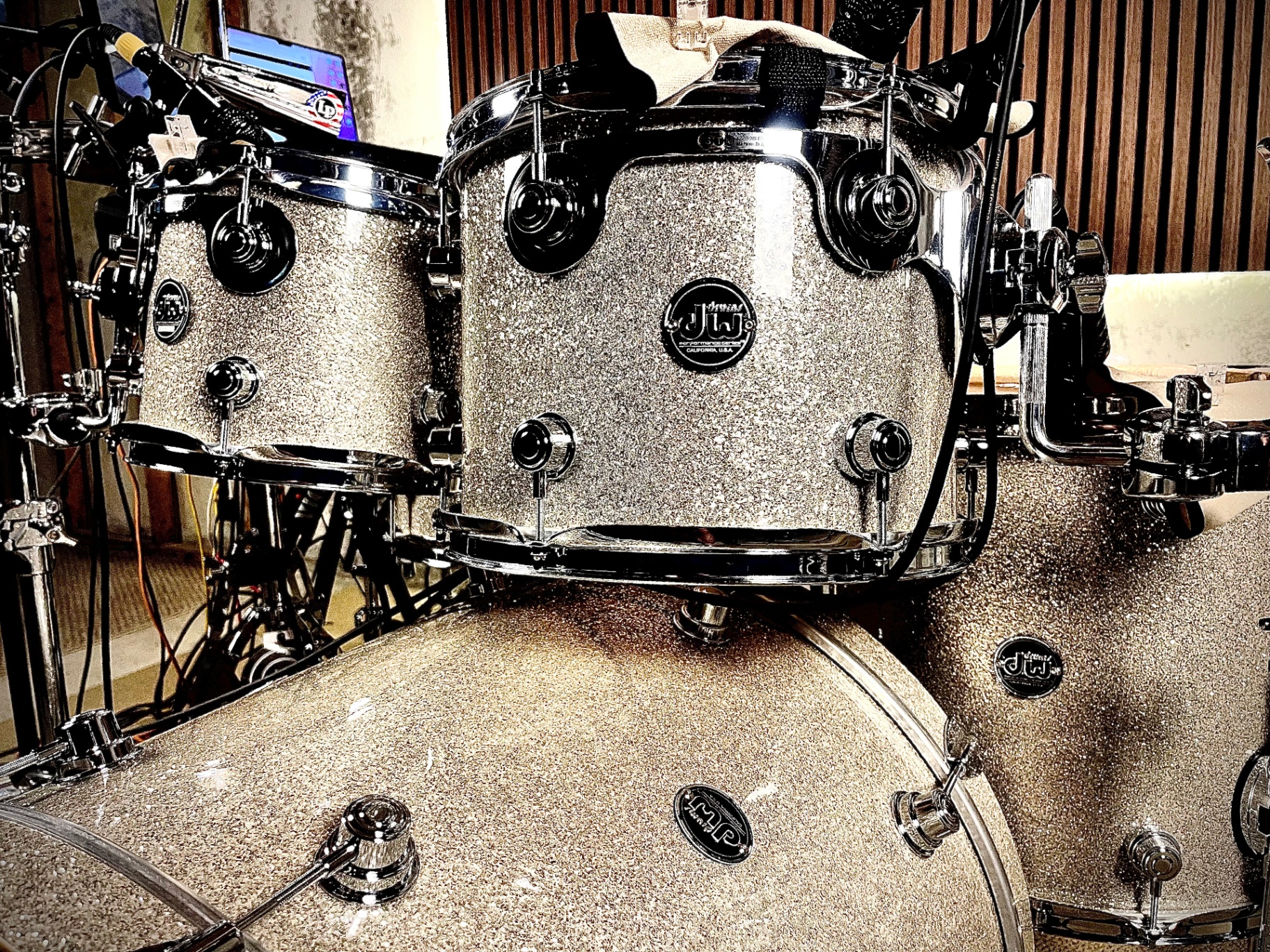 Close-up of the silver sparkle toms